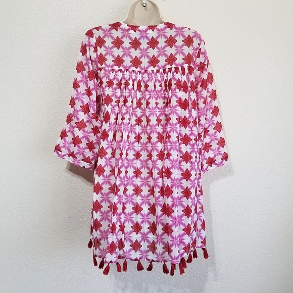 Ro's Garden Seychelles Tunic in Barbados Red - Picture 2 of 8